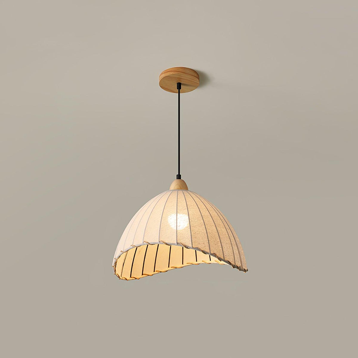 Shell Suspension Minimaliste en Bois