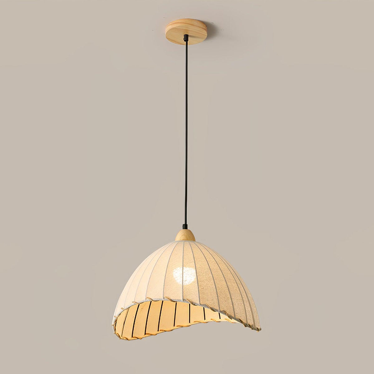 Shell Suspension Minimaliste en Bois
