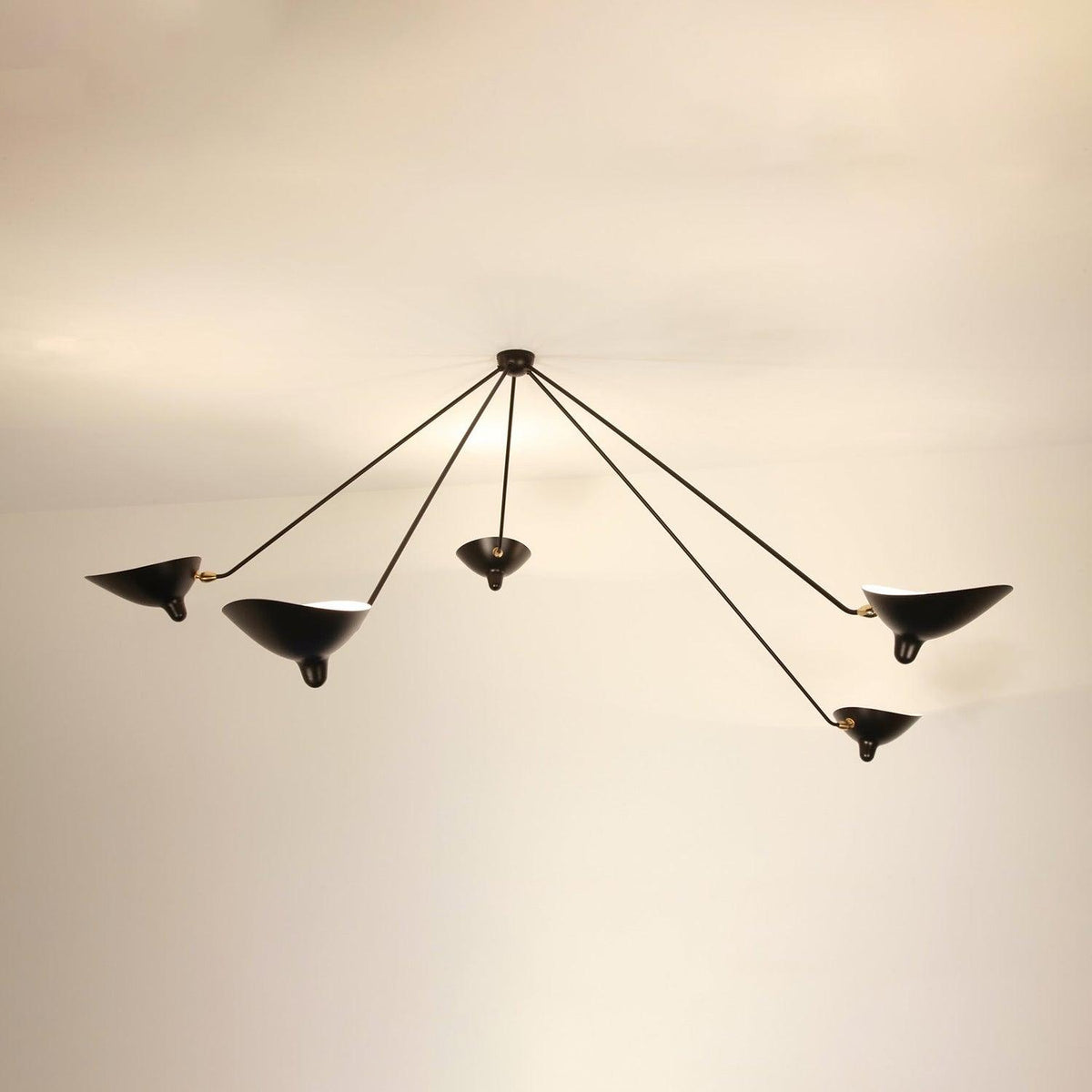 Solara Plafonnier Trois Bras Noir Sculptural