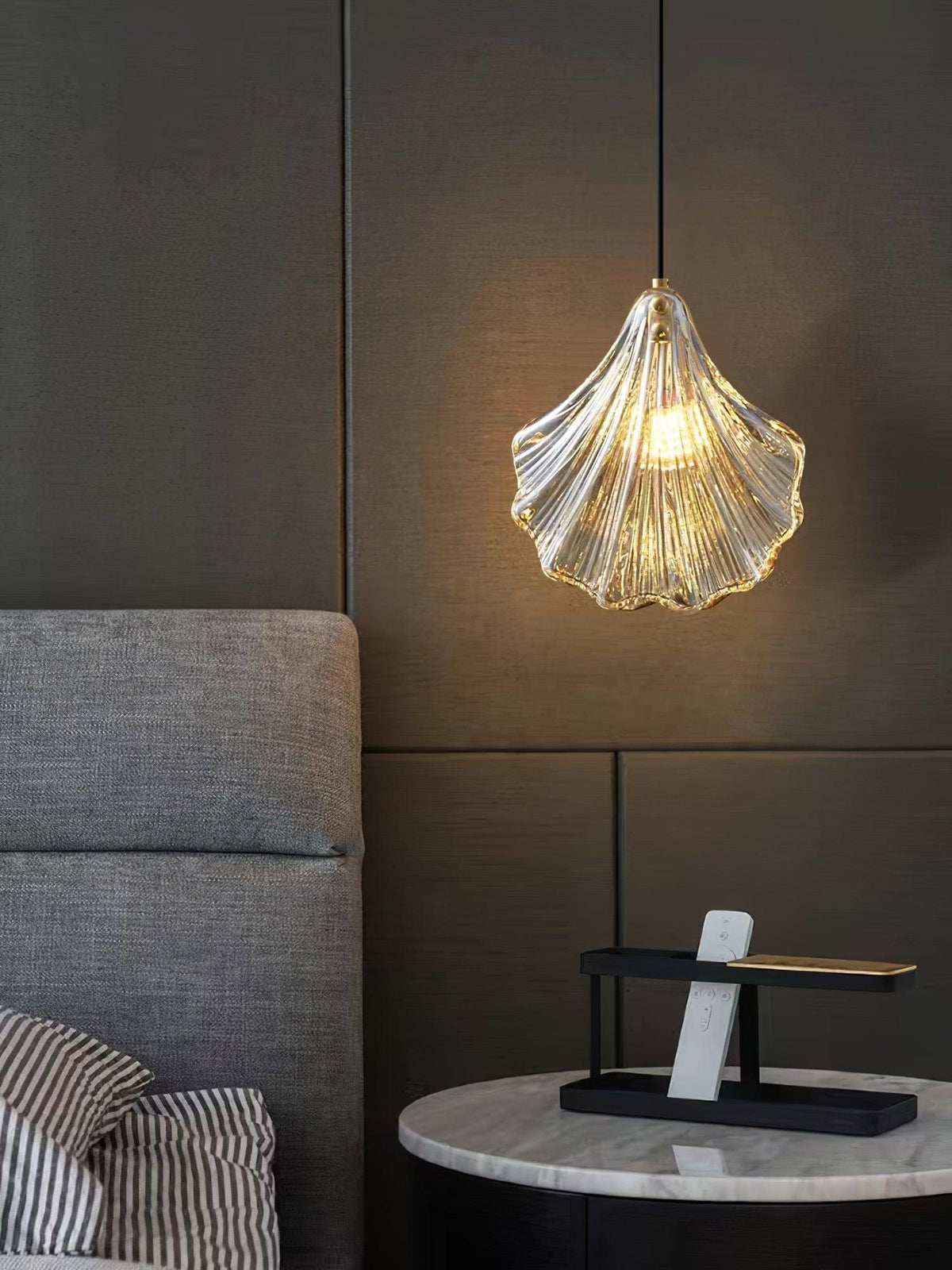 Solara Suspension en Verre Coquillage Artistique Élégante