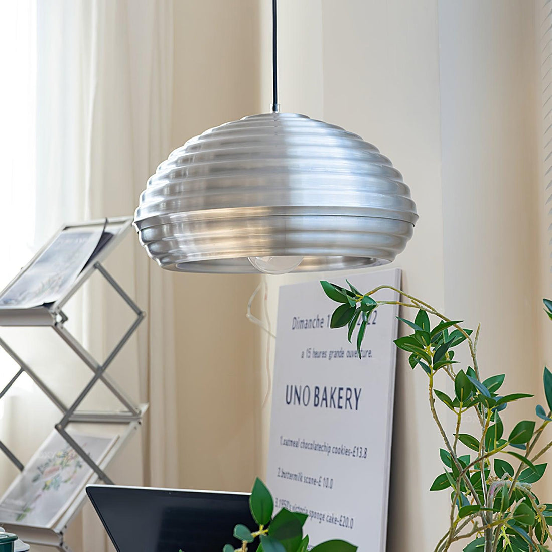 Adrien Suspension Minimaliste
