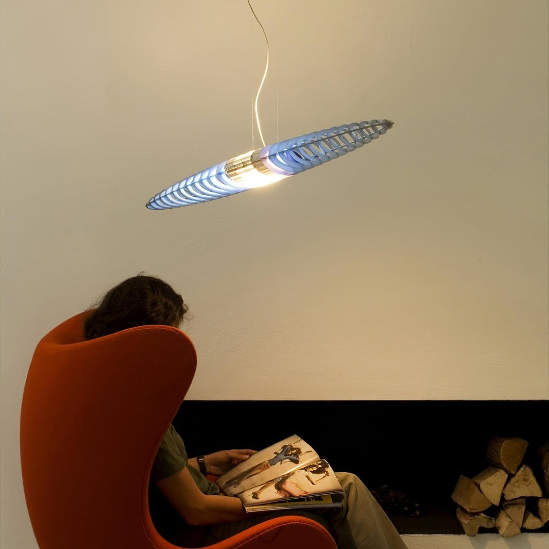 StarShip Suspension Futuriste Sculpturale
