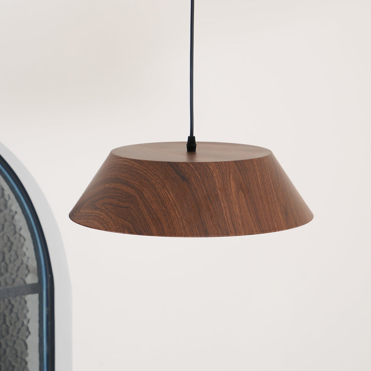 Novain Suspension en grain de bois