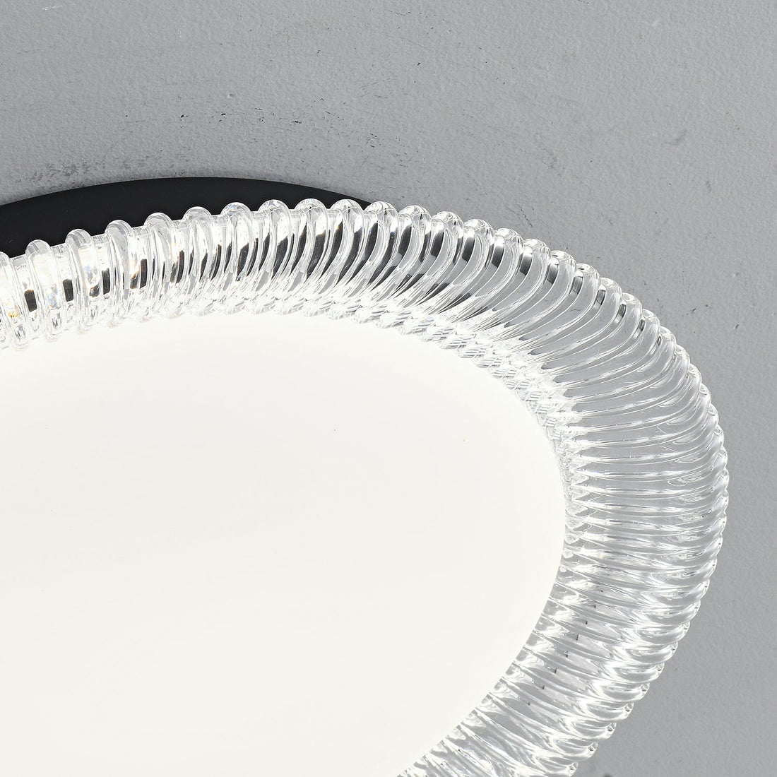 Lustra Plafonnier Vanguard Anneau Acrylique