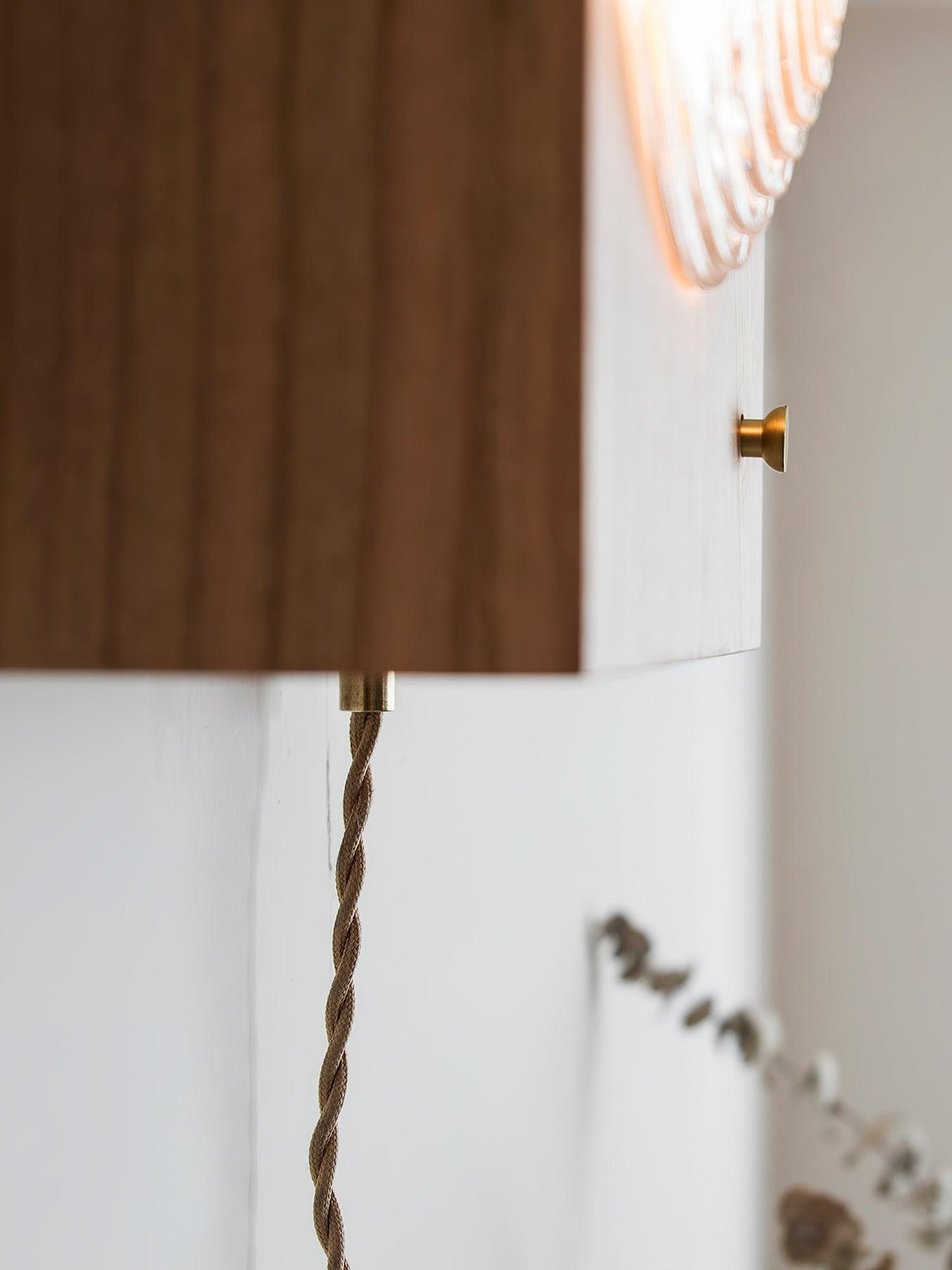 Echo Fashion Glass Wall Lamp